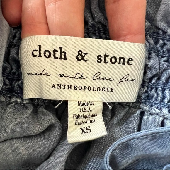 2/$30 Anthropologie Cloth and Stone Blue Smocked Sleeveless Crop Top - Picture 11 of 13